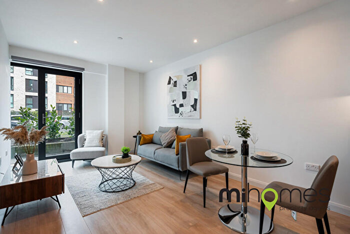 1 Bedroom Apartment To Rent In Chesterfield House, Slough, SL1