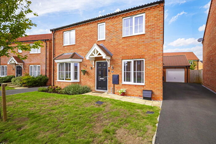 4 Bedroom Detached House For Sale In Field Avenue, Saxilby, LN1