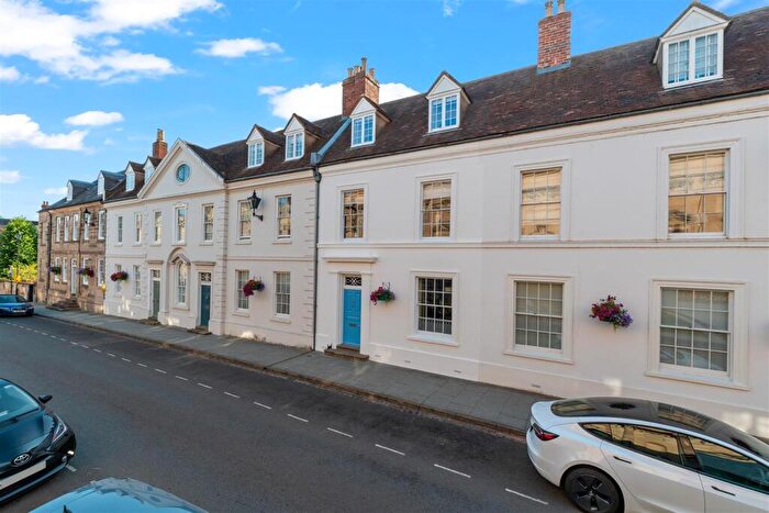 4 Bedroom Character Property For Sale In Northgate Street, Warwick, CV34