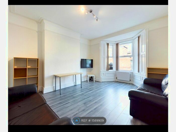 6 Bedroom Terraced House To Rent In Heaton Hall Road, Newcastle Upon Tyne, NE6