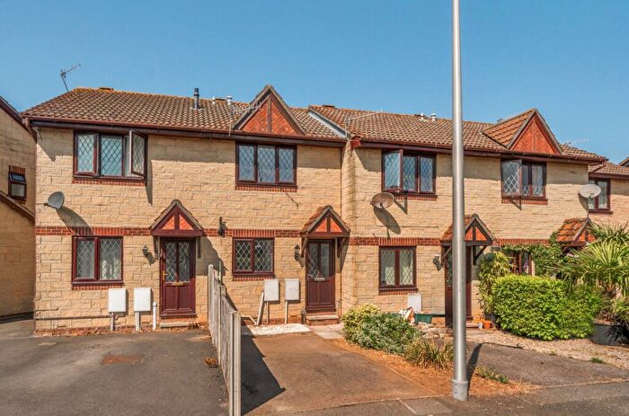 2 Bedroom Terraced House For Sale In Brunel Road, Nailsea, BS48