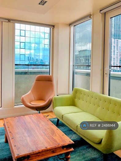 2 Bedroom Flat To Rent In City Tower, London, E14