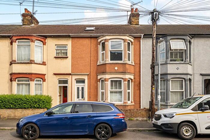 4 Bedroom Terraced House For Sale In Alexandra Road, Sheerness, ME12