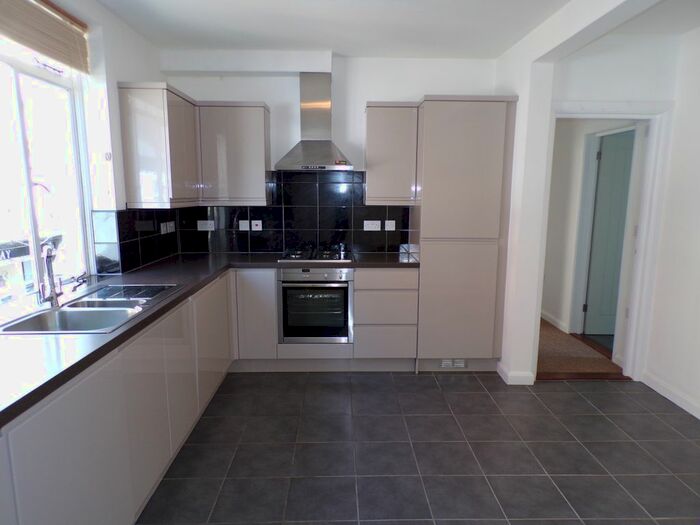 2 Bedroom Flat To Rent In Eastgate, Joy Street, Barnstaple, EX31