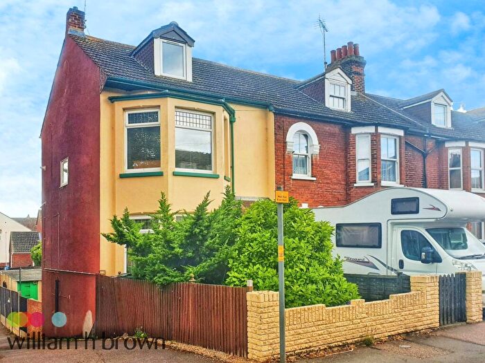 3 Bedroom End Of Terrace House To Rent In Cliff Road, Dovercourt, Harwich, CO12