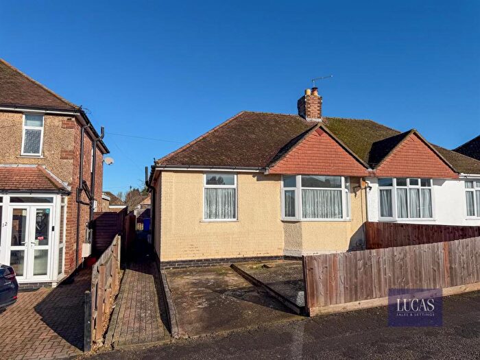 2 Bedroom Bungalow For Sale In Edward Road, Kettering, NN15