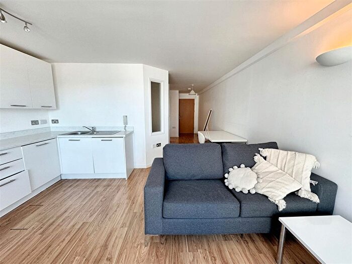 1 Bedroom Flat To Rent In Huntingdon Street, Nottingham, NG1