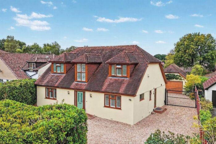 4 Bedroom Detached House For Sale In Broadstone, BH18