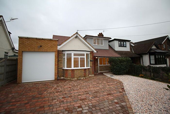 4 Bedroom Semi-detached House To Rent In Tye Common Road, CM12