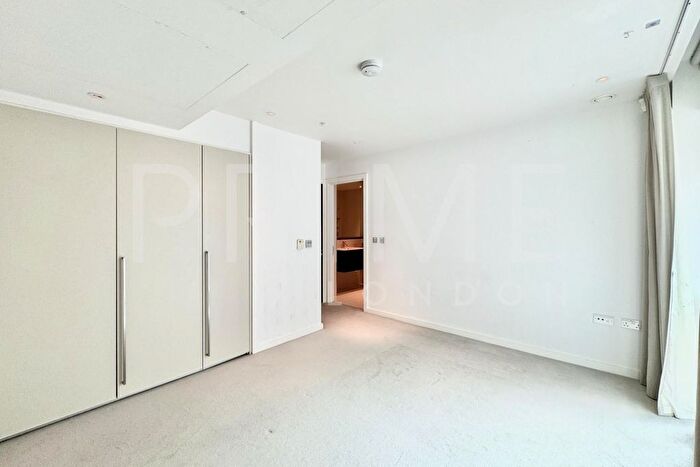 2 Bedroom Flat To Rent In Chelsea Wharf Residences, Lots Road, Chelsea, SW10