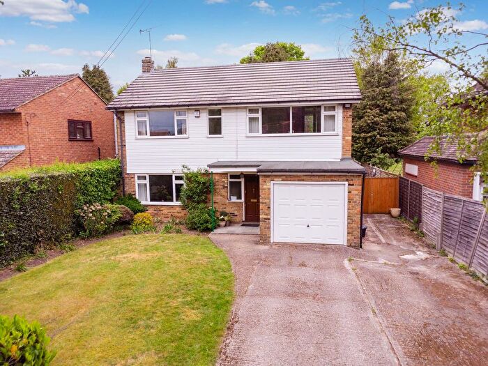 4 Bedroom Detached House For Sale In Farnham Lane, Farnham Royal, SL2