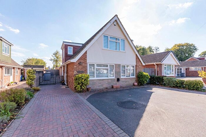 4 Bedroom Detached House For Sale In Fontwell Close, Maidenhead, SL6