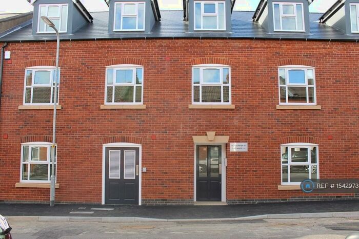 1 Bedroom Flat To Rent In Dunster Street, Northampton, NN1