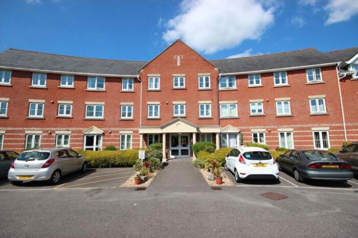 2 Bedroom Retirement Property For Sale In Christchurch, BH23