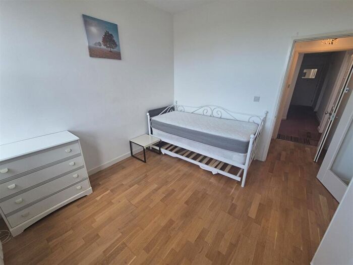 Studio To Rent In Norwich Avenue West, Bournemouth, BH2