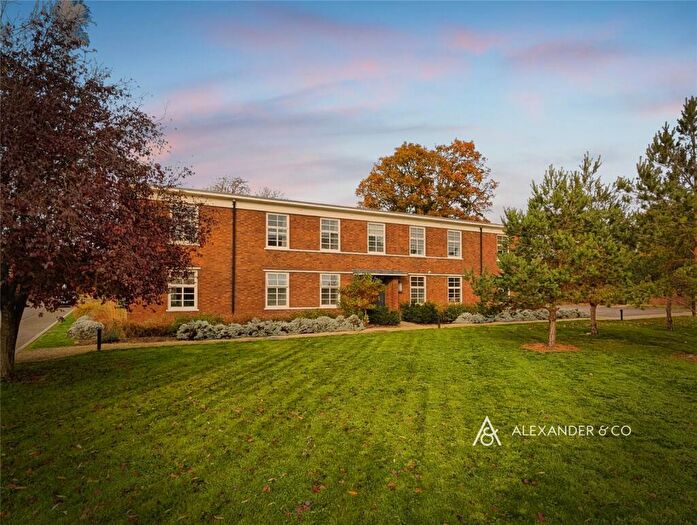 1 Bedroom Flat To Rent In Trenchard Lane, Caversfield, Bicester, OX27