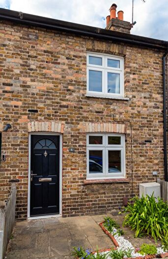 2 Bedroom Terraced House To Rent In Townfield Street, City Centre, Chelmsford, Essex, CM1