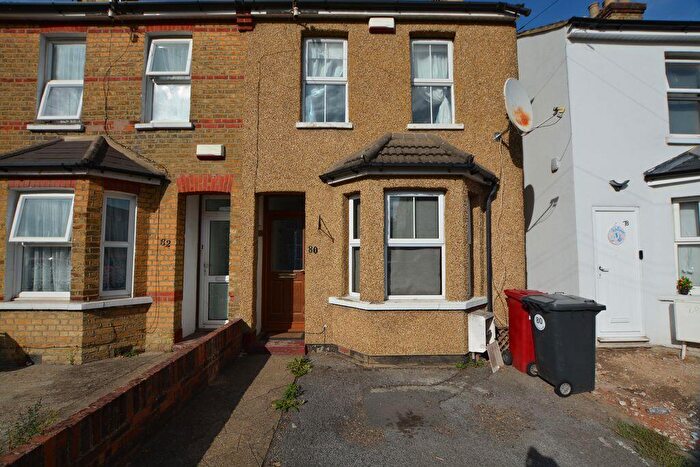 3 Bedroom Terraced House To Rent In Queens Road, Slough, SL1