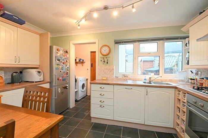 2 Bedroom Cottage For Sale In Burton Road, Coton In The Elms, DE12