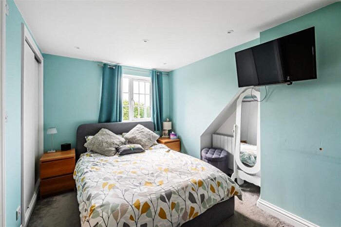 3 Bedroom End Of Terrace House For Sale In Eastbourne Road, South Godstone, RH9