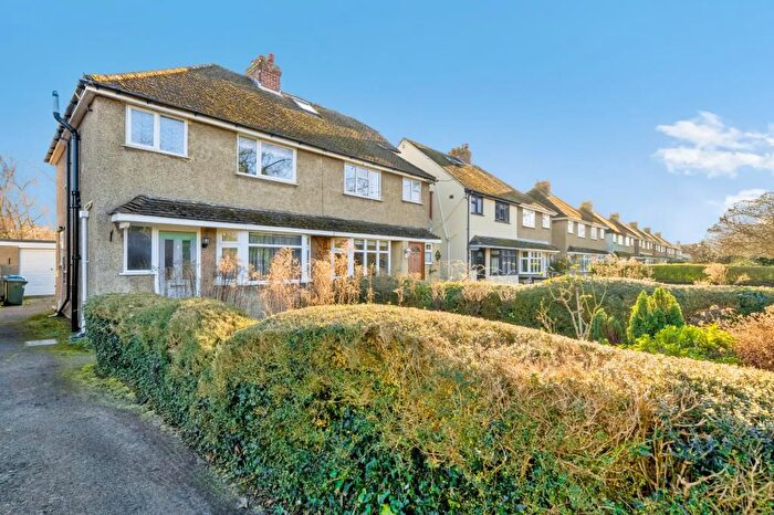 3 Bedroom Semi-Detached House To Rent In Yarnton Road, Kidlington, OX5