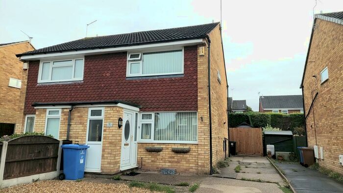 2 Bedroom Semi-Detached House To Rent In Farnham Close, Mickleover, DE3