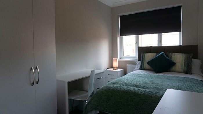 1 Bedroom Semi-Detached House To Rent In Lilac Crescent, Nottingham, NG9