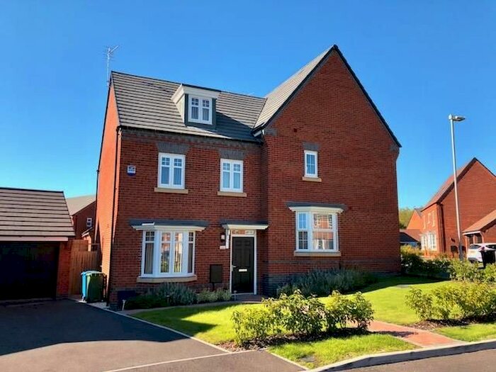 3 Bedroom Semi-Detached House To Rent In Ashwood Crescent, Dudley, DY3