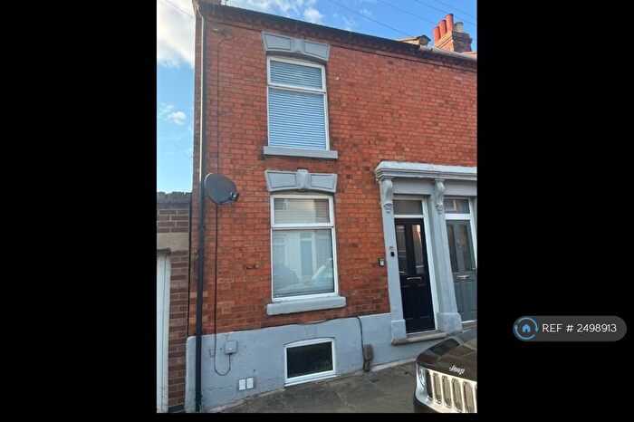 2 Bedroom End Of Terrace House To Rent In Brook Street, Northampton, NN1