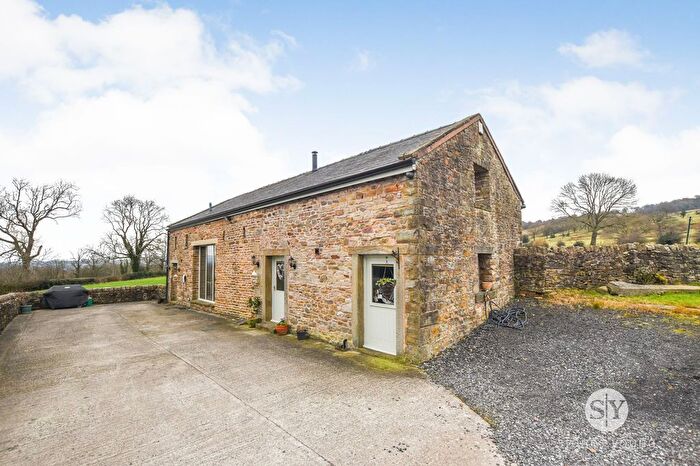 3 Bedroom Barn Conversion To Rent In Whinney Lane, Langho, BB6
