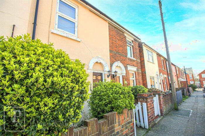 2 Bedroom Terraced House To Rent In Albion Grove, Colchester, Essex, CO2