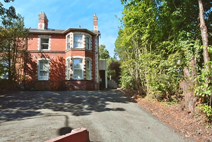 3 Bedroom Maisonette To Rent In Keyberry Road, Decoy, Newton Abbot, Devon., TQ12