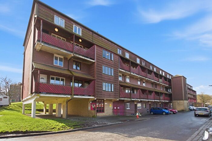 2 Bedroom Flat For Sale In Braehead Road, Cumbernauld, North Lanarkshire, G67