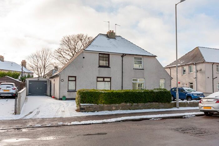 3 Bedroom Semi-Detached House For Sale In Tullos Place, Tullos, Aberdeen, AB11