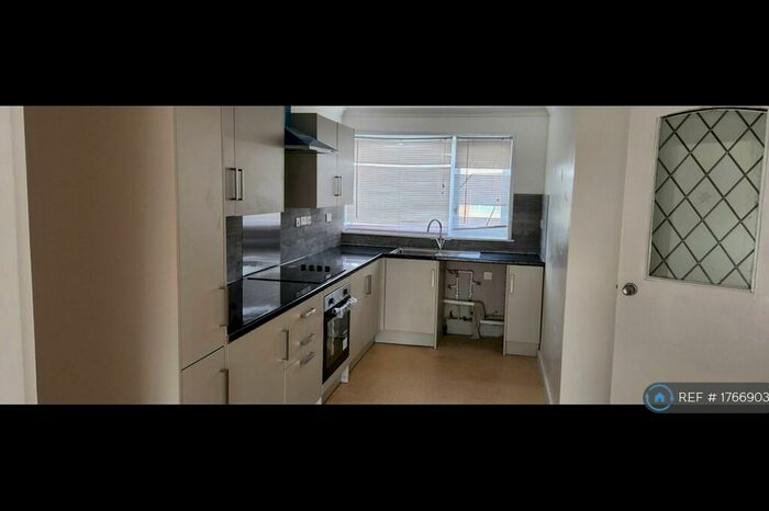 3 Bedroom Terraced House To Rent In Dolphin Crescent, Gosport, PO12