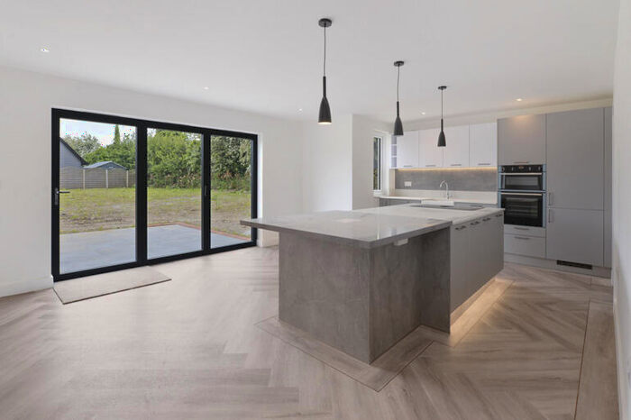 4 Bedroom Detached House For Sale In Oak Lodge, The Nursery, Bredhurst, Gillingham, Kent, ME7