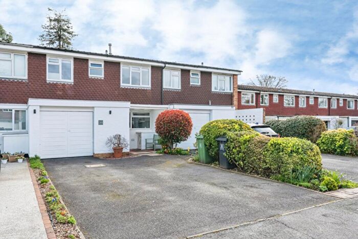 4 Bedroom Terraced House For Sale In Green Lane Close, Byfleet, West Byfleet, Surrey, KT14