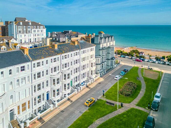 2 Bedroom Apartment For Sale In Howard Square, Eastbourne, BN21