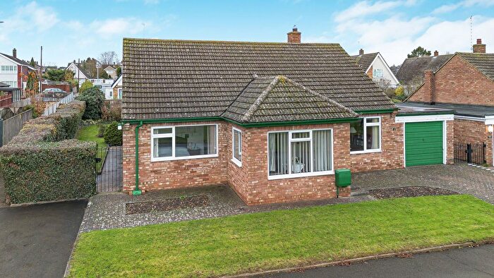 3 Bedroom Bungalow For Sale In Desborough Road, Hartford, Huntingdon., PE29