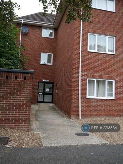 1 Bedroom Flat To Rent In Larn House, Maidenhead, SL6