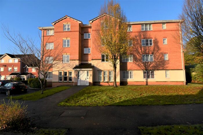 2 Bedroom Flat To Rent In Porterfield Drive, Tyldesley, Manchester, M29