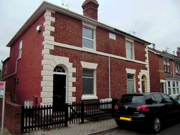 1 Bedroom Flat To Rent In Richmond Street, Moorfields, HR4