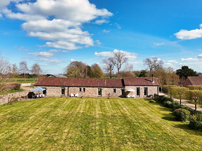 3 Bedroom Barn Conversion For Sale In Newbury, Frome, BA11