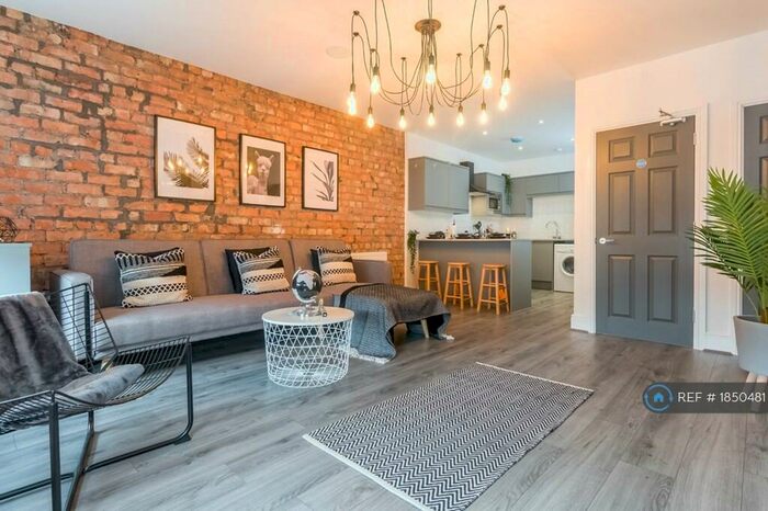 3 Bedroom Flat To Rent In Boaler Street, Liverpool, L6