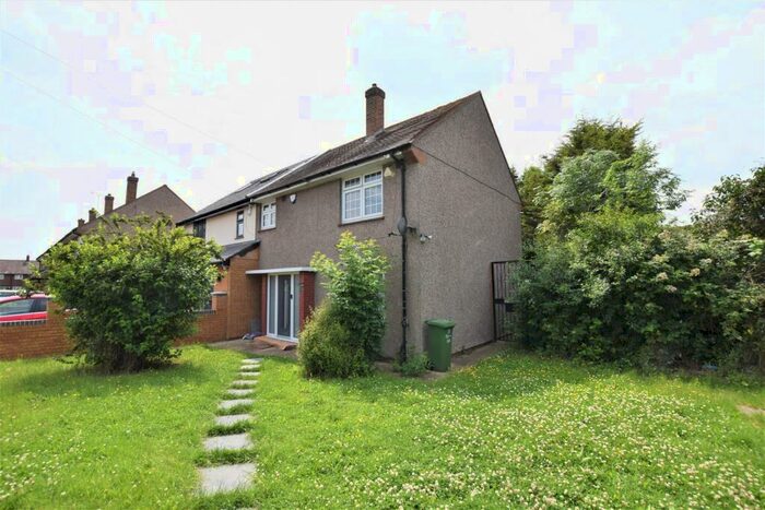 3 Bedroom Detached House To Rent In Lawn Farm Grove, RM6