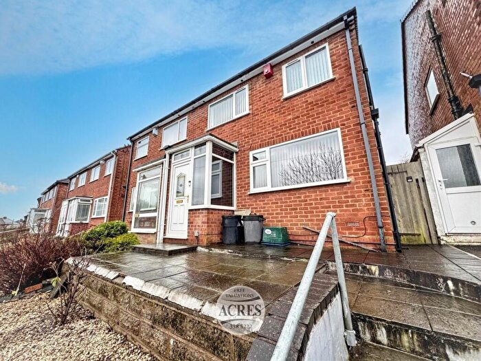 3 Bedroom Semi-Detached House For Sale In Cramlington Road, Great Barr, Birmingham, B42