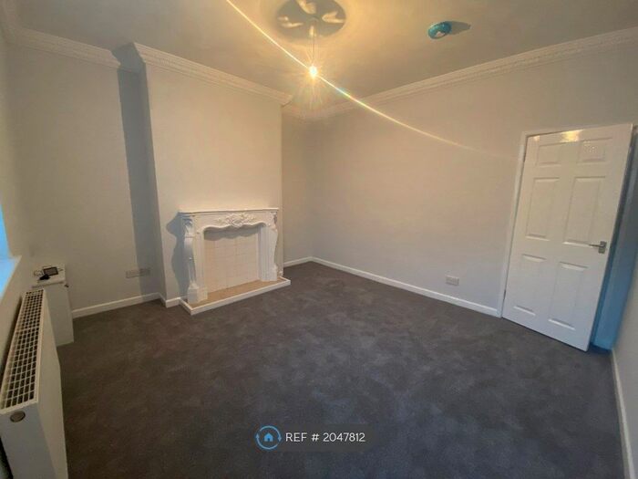 3 Bedroom Terraced House To Rent In Victoria Street, Hemsworth, Pontefract, WF9