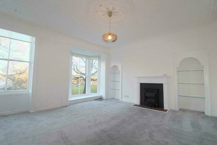 2 Bedroom Flat To Rent In Regent Parade, Harrogate, HG1