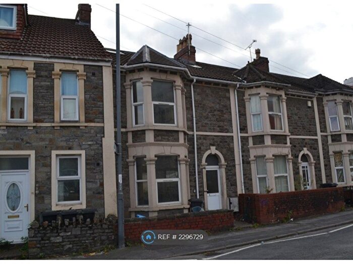 5 Bedroom Terraced House To Rent In Avonvale Road, Bristol, BS5