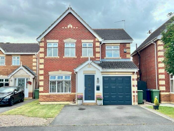 4 Bedroom Detached House For Sale In Willow Close, Laceby, DN37